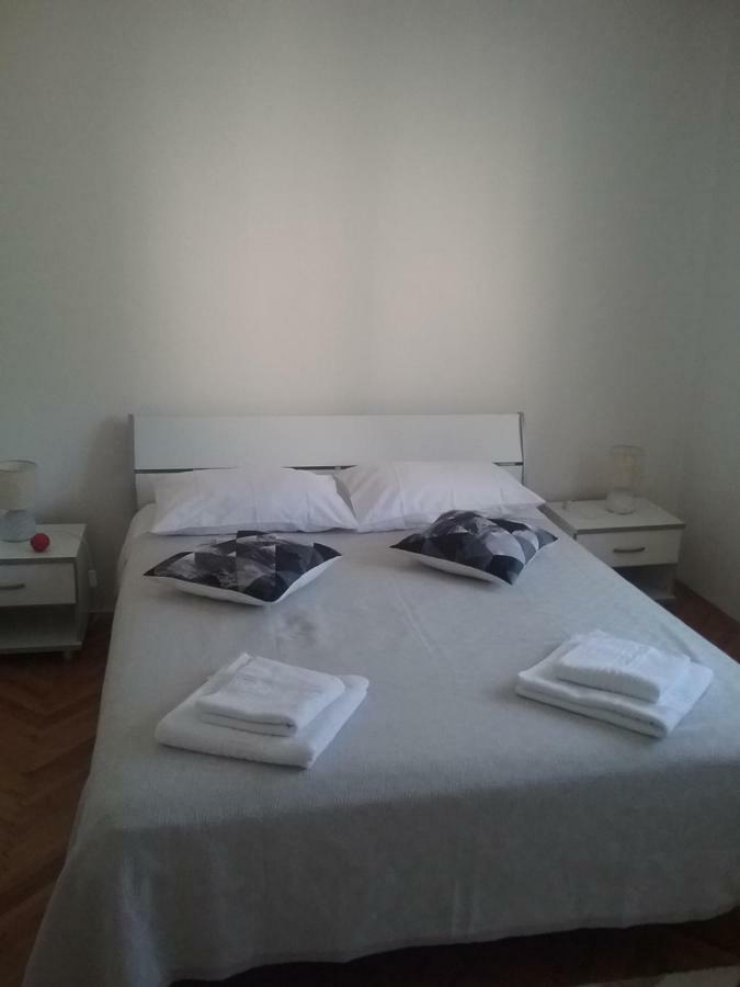 Milda+M Apartment Skradin Exterior photo